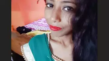 Beautiful girl mms 2 clips